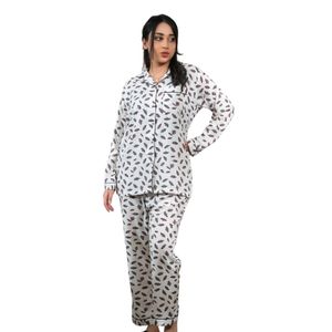 Ensemble de pyjama en satin blanc et marron à imprimé feuilles pour femme, chemise à manches longues boutonnée et pantalon assorti, vêtements de nuit doux, vêtements de détente, fabricant - Product Image 1