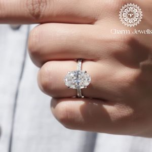 แหวนหมั้นทรงรีประดับมอยส์ซาไนต์ Charm_Jewells เงินแท้ 925 แบบหนามเตย สไตล์คลาสสิกสำหรับผู้หญิง - Product Image 6