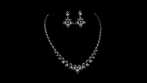 Joyería de Diamantes para Novia con Diseño Floral de Hojas | Conjunto de Collar y Aretes de Plata de Ley 925 con Diamantes Cultivados en Laboratorio - Product Image 3