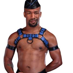 Arnés de Cuero Sintético para Hombre, Modelo Dark Room Bulldog, Rojo, Correas Ajustables para el Pecho, Ropa de Club Transpirable y Ecológica de Primera Calidad - Product Image 5