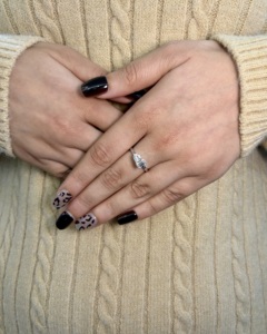 Anillo Premium Toi Et Moi con Corazón y Diamante Cultivado en Laboratorio con Corte Esmeralda, Oro de 14K, Venta al por Mayor, Fabricante y Proveedor de Joyería Fina OEM - Product Image 3