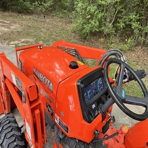 Tractor Profesional L2800 de 45HP, 4WD, Transmisión por Engranajes, Bomba de Agua Automática, Componentes del Motor para Aplicaciones Agrícolas Pesadas - Product Image 2