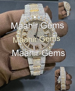 Montre de luxe pour homme en moissanite et acier inoxydable, clarté VVS1, résistance à l'eau 10 bars, design glacé écologique, directement de l'usine - Product Image 4