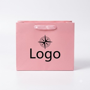 Sacs shopping en papier blanc de luxe faits à la main avec poignées découpées, personnalisables, laminés brillants, écologiques et recyclables pour l'emballage de détail - Product Image 5