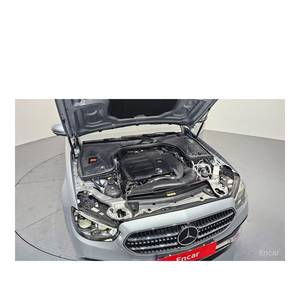Mercedes-Benz Classe E E350 4MATIC Avantgarde 2022, 33 280 km, boîte automatique, sièges en cuir, conduite à gauche, caméra de recul - Product Image 6