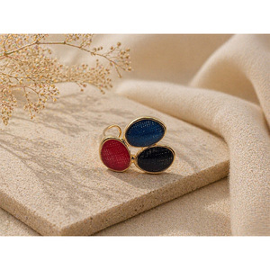 [Orbis] DANA Élégance et Modestie à la Coréenne : Anneau de Foulard Artisanal avec Ramie Hansan et Cadre en Laiton pour un Style Coréen Raffiné - Product Image 3