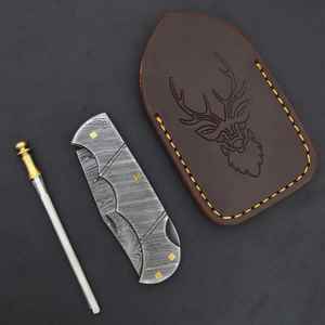 Couteaux pliants dotés d'un roulement à billes et d'un système de verrouillage robuste pour une ouverture fluide et un contrôle stable - Product Image 1