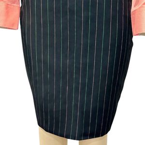 Falda Ajustada Negra con Rayas Finas AKA para Mujer, Falda de Oficina Profesional, Ropa Formal para Hermandades con Diseño Clásico F - Product Image 3