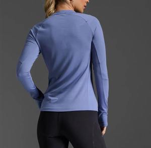 T-shirt de sport moulant personnalisé pour femme, absorbant la transpiration, respirant, séchage rapide, en poly-spandex, haut de compression pour gym et yoga - Product Image 5
