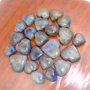 Cœur gravé en cristal de saphir bleu naturel, poli à la main, pierre précieuse de guérison pour la méditation, le Reiki, l'énergie des chakras et la décoration spirituelle - Product Image 6