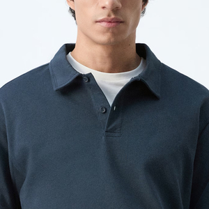 T-shirt à manches longues avec col rabattu, en matière douce et confortable, coupe décontractée, style décontracté, design abordable. - Product Image 2