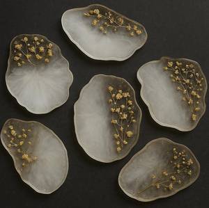 Posavasos de Flores Ecológicos Hechos a Mano con Lámina Dorada, Color Personalizable, Arte en Resina Redonda, Decoración para el Hogar, Regalo para Ella, Estilo Bohemio - Product Image 2