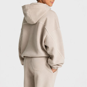 Conjunto Deportivo para Niños con Líneas en Contraste, Fabricante de Conjuntos Deportivos Personalizados para Niños, Conjunto de Sudadera con Capucha y Pantalones Deportivos para Niños al por Mayor, Ropa Deportiva Urbana para Niños - Product Image 3