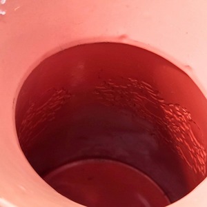 Jarrones de bronce rosa, elegantes recipientes decorativos, ideales para decoración del hogar, mesa de comedor y regalos, hechos a mano en India. - Product Image 2