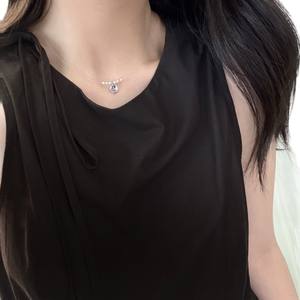 สร้อยคอมุกน้ำจืดธรรมชาติ 3-4 มม. ประดับเพชรโทนอุ่น โดดเด่นด้วยดีไซน์ 'เส้นไหมปลา' ที่มองไม่เห็น - Product Image 5