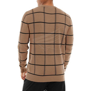 Pull d'hiver pour homme de haute qualité - Design tricoté élégant et respirant avec logo frontal - Product Image 3