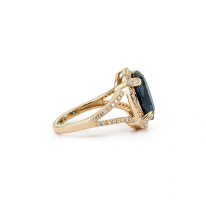 Nouvelle collection de bagues de mariage audacieuses en or jaune massif 14 carats avec halo de saphirs bleus et diamants, à tige fendue, design tendance - Product Image 5