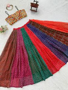 Lehenga de Diseño en Faux Georgette con Estampado Digital, Falda de 4 Metros con Vuelo, Completamente Cosida, y Diseño Frontal y Trasero con Espejos Reales Gamthi - Product Image 3