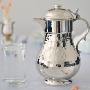 Jarra de Agua de Cobre con Logística Confiable, Envío Seguro, Color Sólido, Venta al por Mayor Directa de Fábrica, Personalizable - Product Image 1