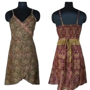Nouvelle arrivée Mini robe de style vintage pour femmes Saree en soie décontracté avec imprimé floral traditionnel en vente-Mini col en V - Product Image 2