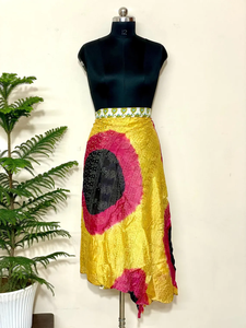 Falda de Sari de Seda Reversible Hecha a Mano, Vestido Halter de Doble Capa con Diseño Cruzado hasta el Suelo, Vestido Tubo Floral de Seda Reciclada con Cinturón - Product Image 2