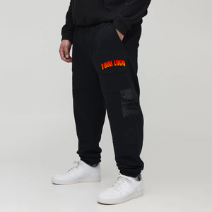 Pantalon de jogging ample en molleton épais pour homme, style streetwear Y2K, avec multiples poches et motifs imprimés en relief, coupe décontractée mi-longue - Product Image 4