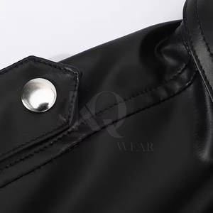 Chemises en cuir douces et confortables pour hommes, tissu durable, design élégant, idéales pour le bureau et les occasions de soirée. - Product Image 6