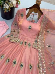 Robe Anarkali rose gaufrée, longueur standard, tenue de mariage traditionnelle indienne et pakistanaise, coupe régulière, séchage rapide, toutes saisons - Product Image 6