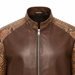 Blouson aviateur en cuir véritable pour homme, manches imprimées python, col montant, fermeture éclair, style moto, mode automne - Product Image 3
