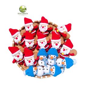 Llavero de Peluche de Ganchillo Navideño Hecho a Mano: Papá Noel, Reno, Muñeco de Nieve - Suave Juguete Decorativo y Regalo - Product Image 1