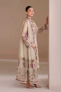 Salwar Kameez Tradicional de Seda con Estampado Floral Beige para Mujer, Corte Holgado hasta la Rodilla, Ropa Étnica de India y Pakistán para Fiestas de Verano - Product Image 2