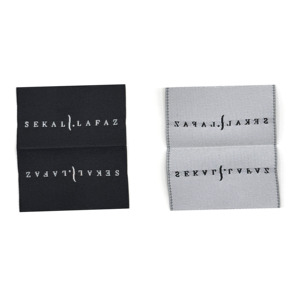 Etiquetas de estilo personalizables, plegables al centro, de tela tejida, cortadas con láser, de forma rectangular, con costuras, lavables, para marcar prendas y bolsas. - Product Image 2