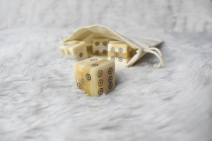 Dés à jouer en os faits à la main, écologiques et modernes - Art et objets de collection - Product Image 3