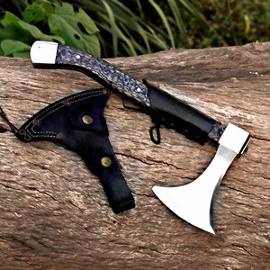 Hache artisanale de qualité industrielle avec manche noir, tête en acier inoxydable et étui en cuir premium – Cadeau idéal pour les campeurs - Product Image 1