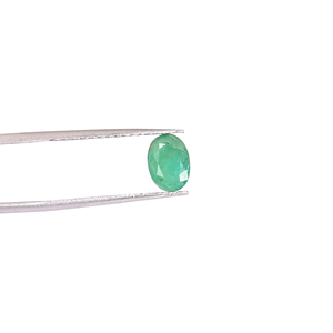 Pierre précieuse naturelle en émeraude de forme ovale, 8x6 mm, 0,80 carat, pour la fabrication de bijoux - Product Image 1