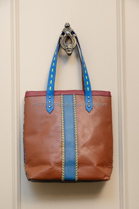 Sac fourre-tout en fourrure à imprimé animal fait à la main, sacs à main en cuir de vache à pois, fourre-tout en cuir recyclé multicolore - Product Image 5