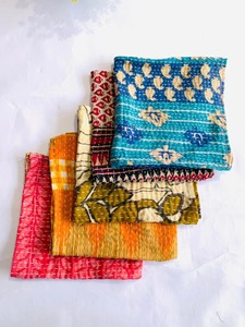 Rectangles de tissu Kantha indiens vintage, 5 pouces, pré-coupés, 100% coton, faits main, haute qualité, pack de charmes artisanaux pour table - Product Image 1