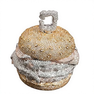 Colgante Iced Out Diamond Burger 925 en Oro Amarillo, Blanco y Rosa |   Amuleto de joyería llamativo de hip hop con pavé completo y diseño novedoso - Product Image 2