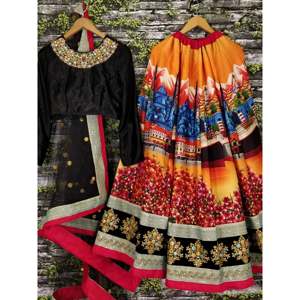 Lehenga Choli de mariage en soie à imprimé numérique multicolore Sabyasachi - Product Image 3