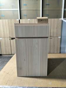 Mueble de Cocina Moderno con Base de Madera Clara, Construcción de Panel MDF, Estilo Shaker, Modelo BC2901 L, Unidad de Almacenamiento para Cocina - Product Image 2