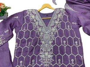 Nuevo Conjunto de 3 Piezas de Verano para Mujer, Estilo Indio-Pakistaní, Satinado, de Secado Rápido, Alta Elasticidad, por Encima de la Rodilla, Sharara Salwar Kameez - Product Image 4
