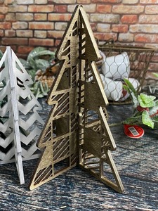 Multicolor Metal Christmas <b>Tree</b> Shape Decorative Showpiece Perfect For Home Office Party And Festive Workspace Table Decoration - Product Image 6