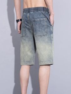 กางเกงยีนส์ขาสั้นผู้ชายทรงหลวมสำหรับฤดูร้อน ผ้าฝ้าย 100% สีน้ำเงิน ยางยืด ทรงตรง สวมใส่สบาย แฟชั่นอเนกประสงค์ แห้งเร็ว ระบายอากาศได้ดี - Product Image 4