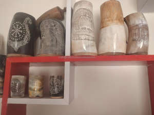 Auténticos Vasos Cortos de Cuerno de Búfalo Hechos a Mano, Ecológicos, Pulidos, Artesanía Natural de Animales, Artesanía Vikinga, Navidad, al por Mayor - Product Image 4