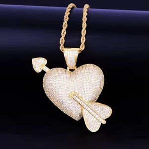Pendentif en forme de cœur avec strass en cristal, alliage plaqué or rose, charme romantique, cadeau unisexe - Product Image 3