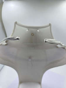 Superbes boucles d'oreilles en plaqué or de style classique de luxe, fabriquées à la main, avec pendentif en argent pour cadeaux de mariage - Product Image 2