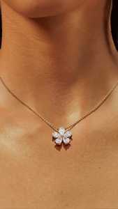 Collar con Colgante de Flor con Diamante Cultivado en Laboratorio de Corte Pera de 1 Quilate, Oro de 9K-18K, Certificado IGI, Joyería Minimalista para Boda - Product Image 5