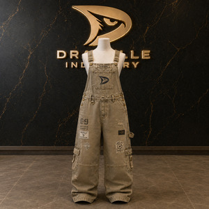 Salopette cargo en denim délavé olive avec broderie d'insigne, unisexe, coupe large, style streetwear Cyber Y2K, pour grossistes - Product Image 1