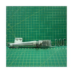 CARPETA Y CARPETA DE PIEZAS DE MÁQUINAS DE COSER INDUSTRIAL DE TAIWÁN DE 3/8 "DE 1/2" - Product Image 1