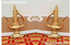 Surahi FRP de estilo indio para decoración de bodas, jarra tradicional para decoración de bodas, Surahi de fibra con acabado dorado para decoración del Reino Unido - Product Image 2